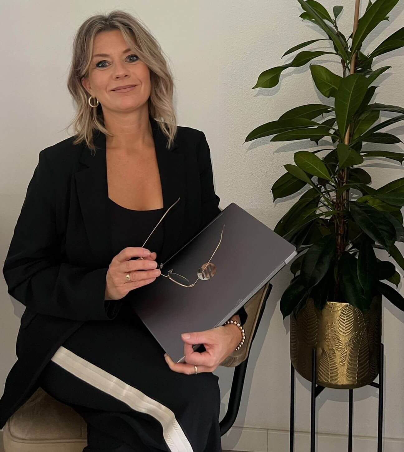Chantal Degen, online ondernemer klaar om aan de slag te gaan – overzicht en balans in het ondernemerschap